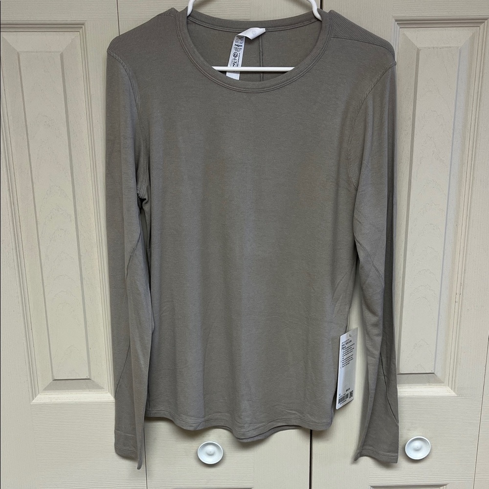 lululemon athletica Women's Long Sleeve Tee